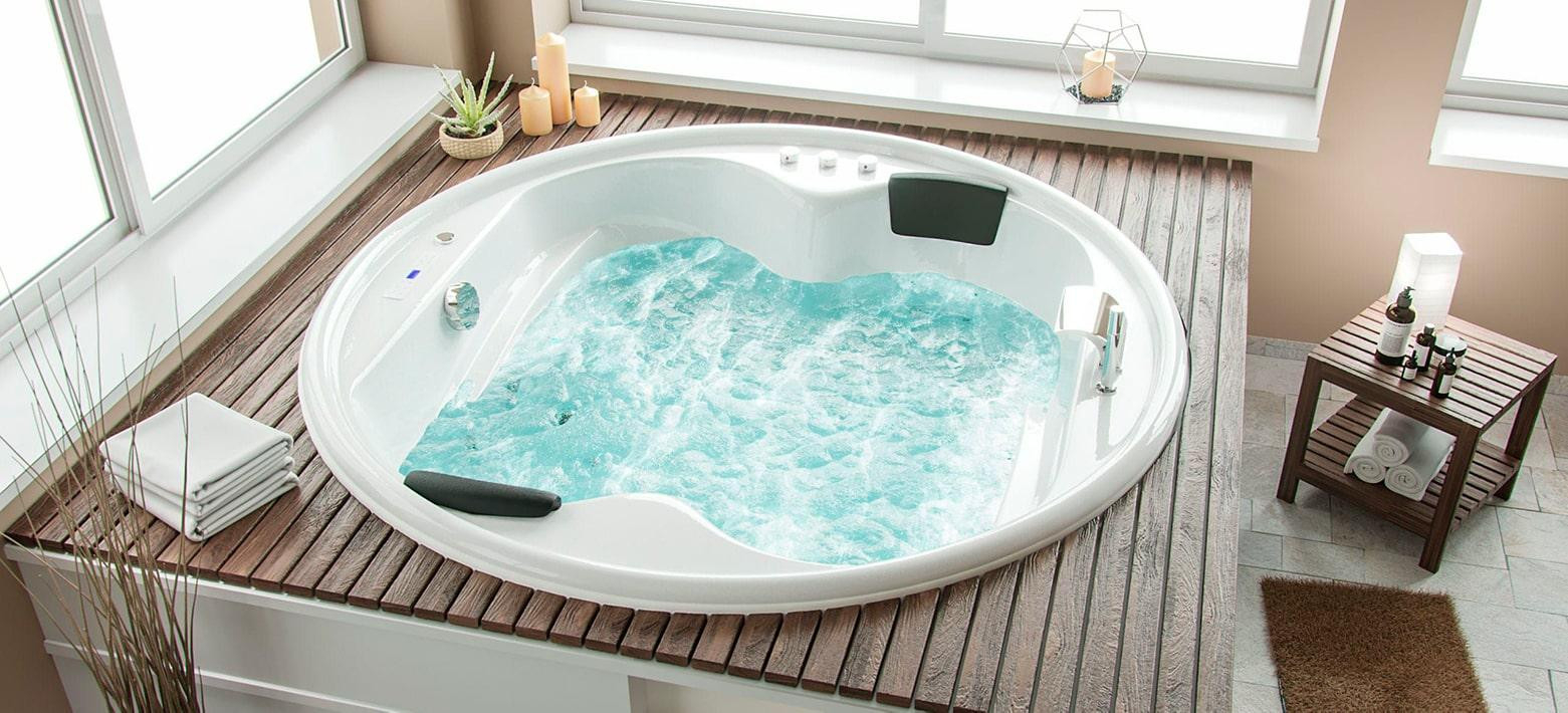 Die Whirlpool Badewanne: Eine Private Wellness-Oase Zu Hause | Aquade intended for Badezimmer Mit Whirlpool