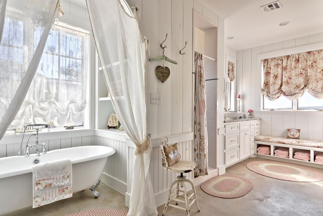 75 Shabby-Chic Badezimmer Ideen &amp; Bilder - Dezember 2024 | Houzz De with Badezimmer Shabby Chic